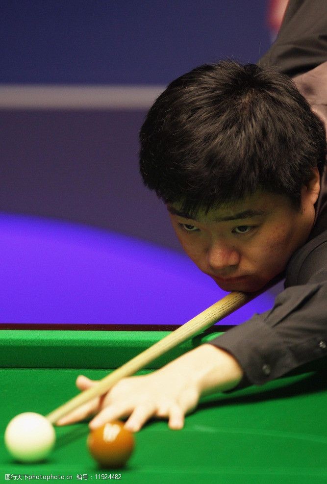 身体对抗强 身体对抗强