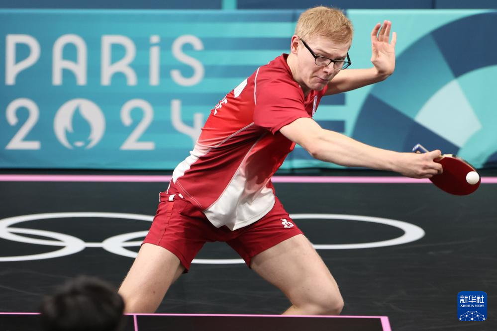 表现多有不 表现多有不